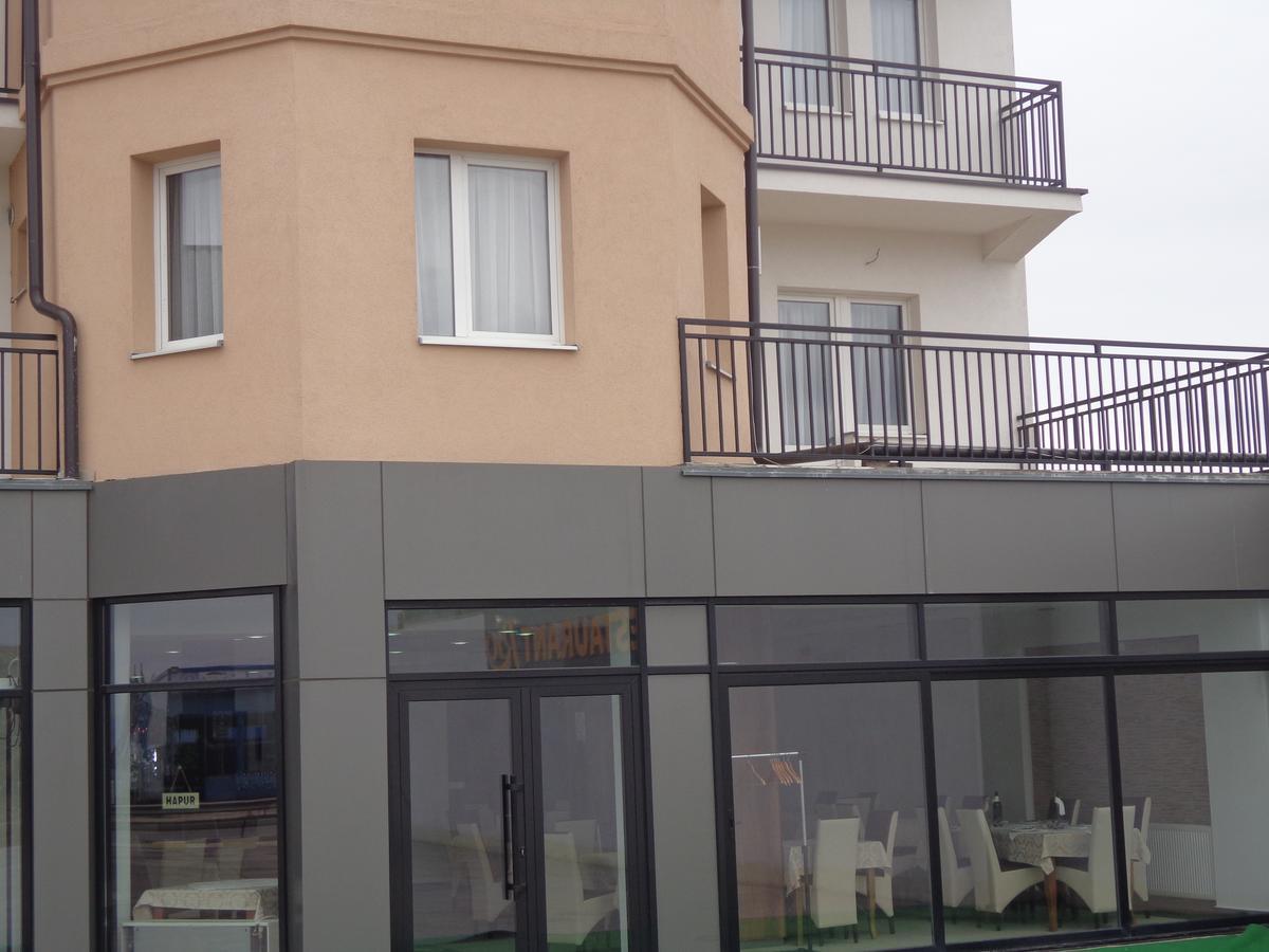 Hotel Rio Prishtinë Exterior photo